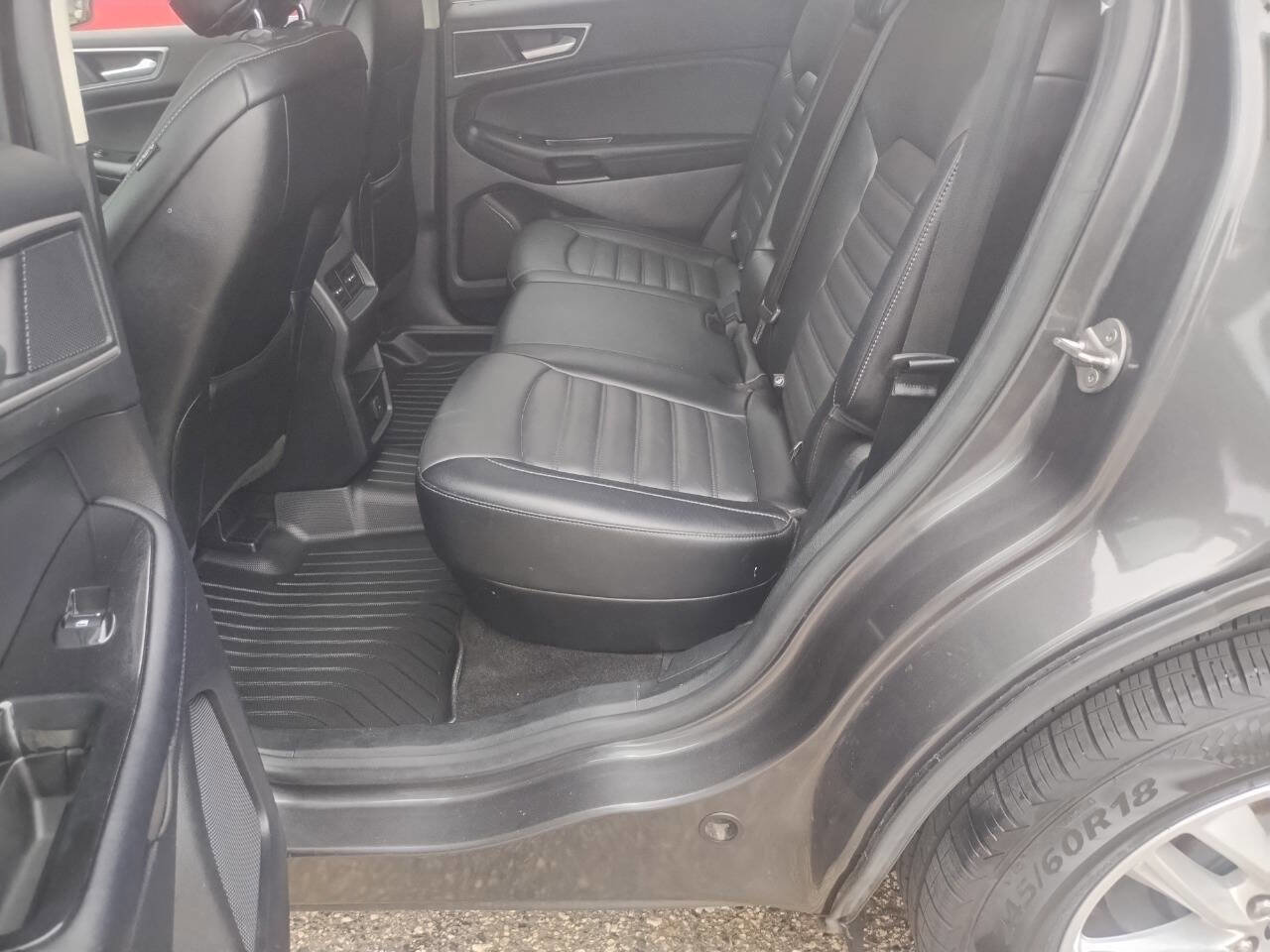 Used 2018 Ford Edge SEL w/ Equipment Group 201A image 11