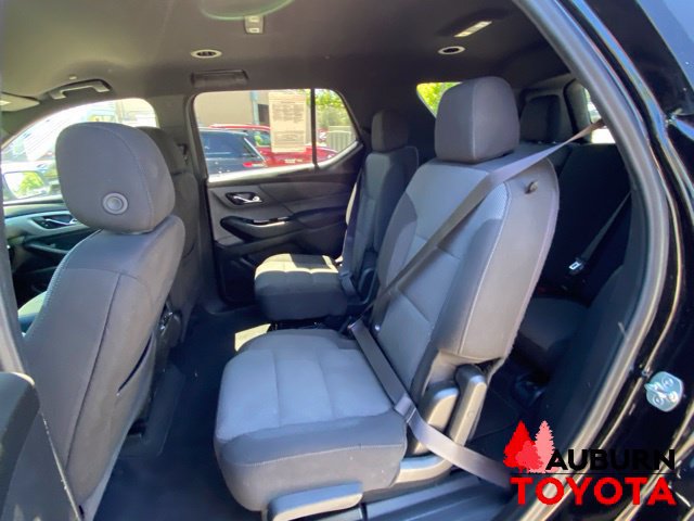 Used 2023 Chevrolet Traverse LT FWD image 27