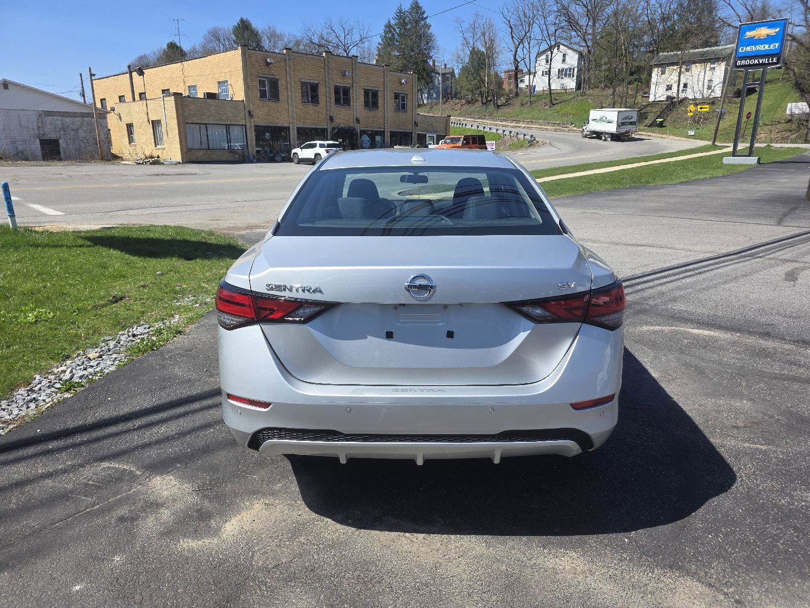 Used 2023 Nissan Sentra SV w/ All-Weather Package FWD image 6