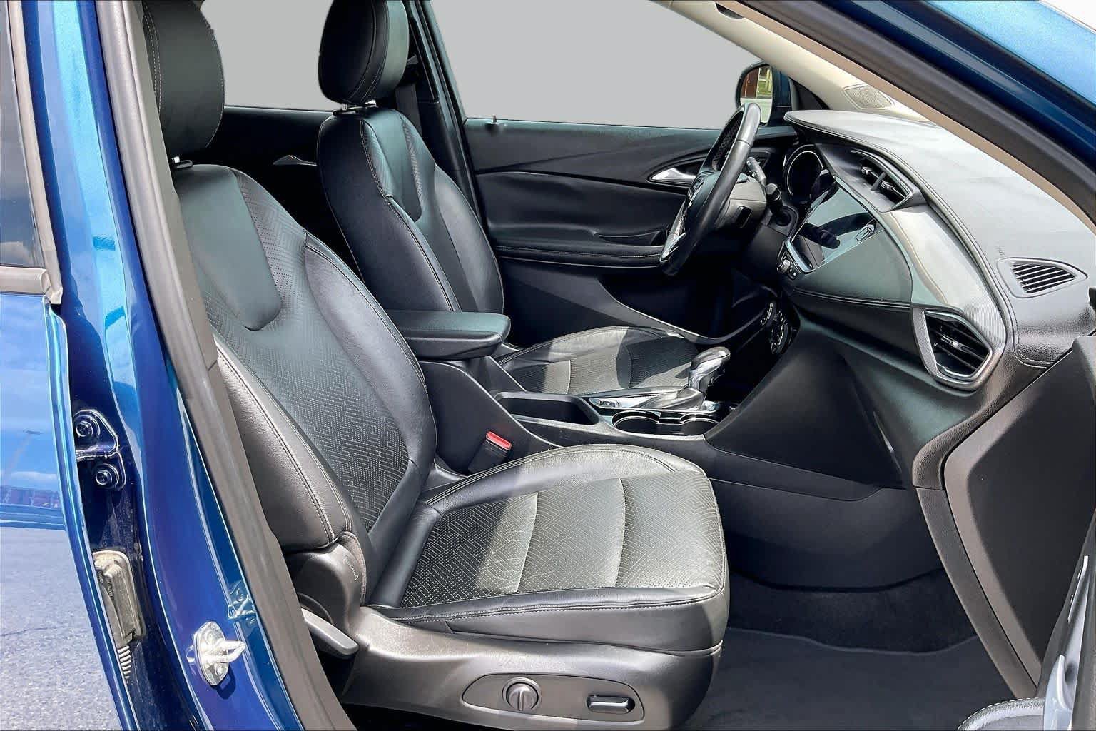 Used 2020 Buick Encore GX Essence FWD image 9