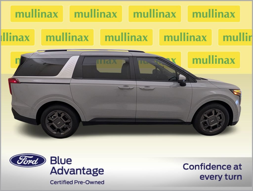 Used 2025 Kia Carnival EX FWD video 2