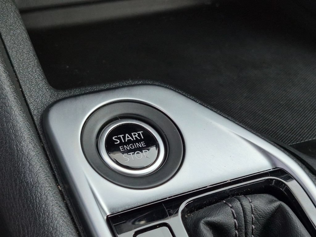 Used 2025 Nissan Sentra SV w/ All-Weather Package FWD image 19