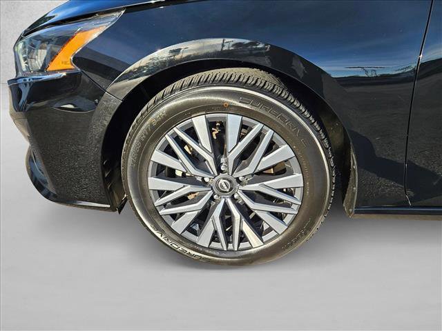 Used 2024 Nissan Altima 2.5 SV image 22