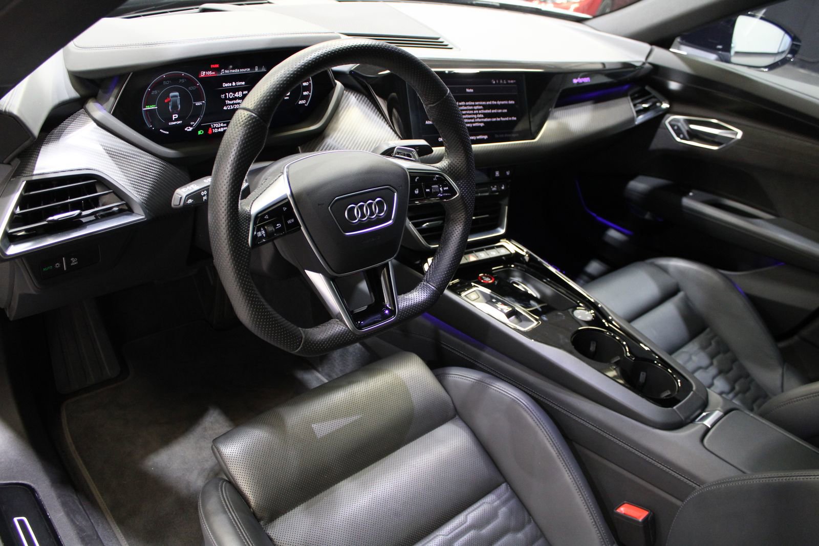 Used 2023 Audi e-tron GT Prestige AWD/4WD image 28