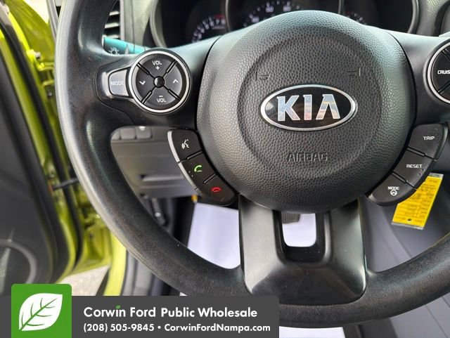 Used 2016 Kia Soul FWD image 15