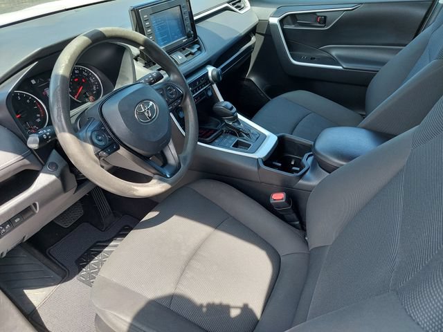 Certified 2022 Toyota RAV4 LE AWD/4WD image 16
