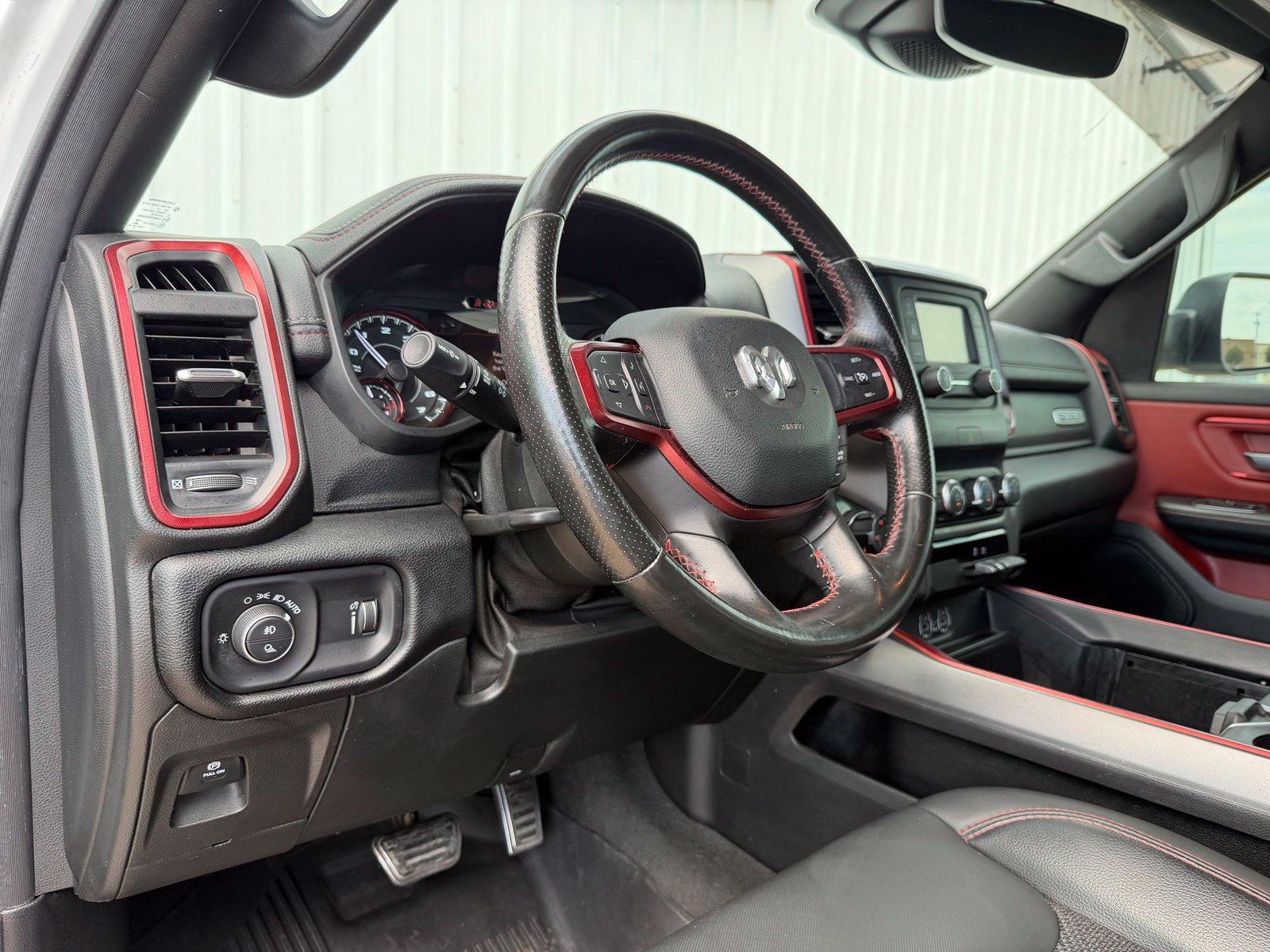 Used 2022 RAM 1500 Rebel AWD/4WD image 17