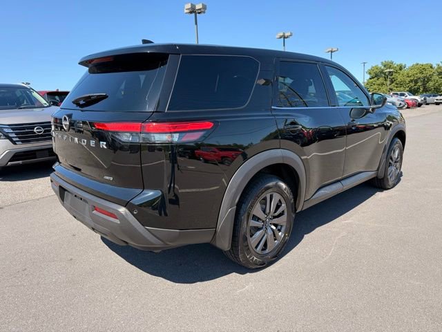 Certified 2023 Nissan Pathfinder S AWD/4WD image 5