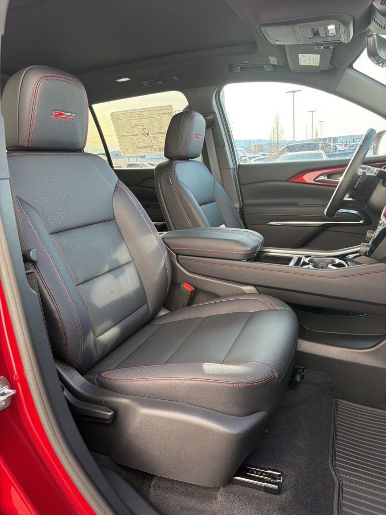 New 2026 Chevrolet Traverse Z71 w/ Enhanced Driving Package image 8