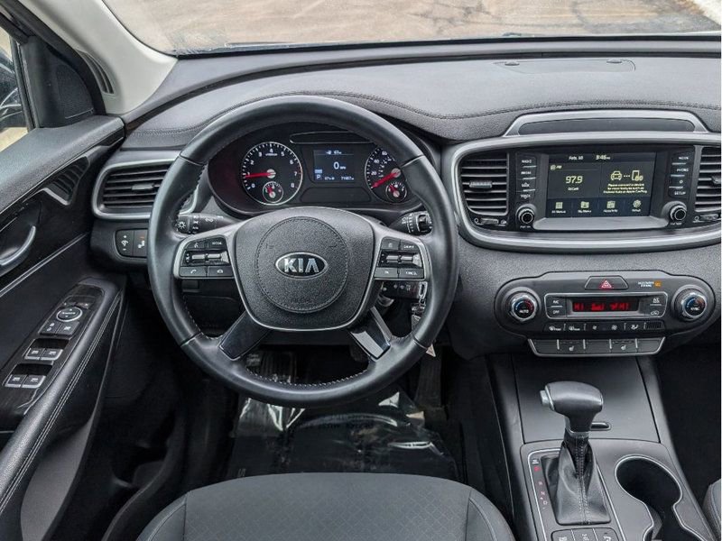 Used 2019 Kia Sorento S image 22
