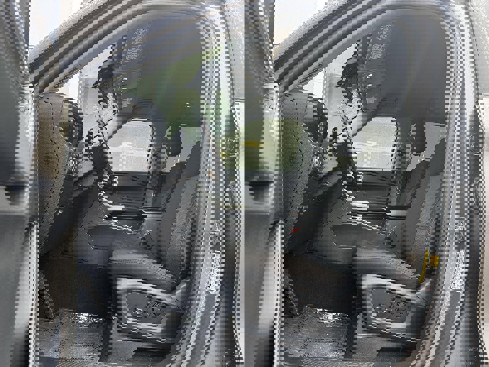 Used 2022 Ford Explorer XLT w/ Class IV Trailer Tow Package image 13