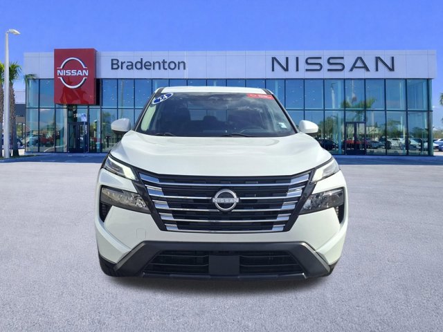 Certified 2024 Nissan Rogue SV image 2