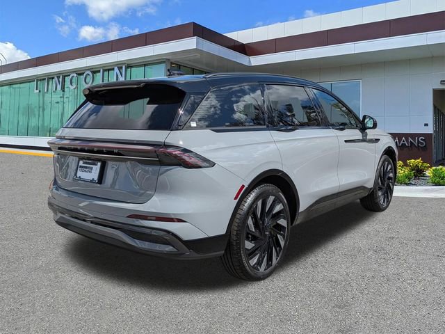 New 2026 Lincoln Nautilus Reserve w/ Jet Appearance Package image 4