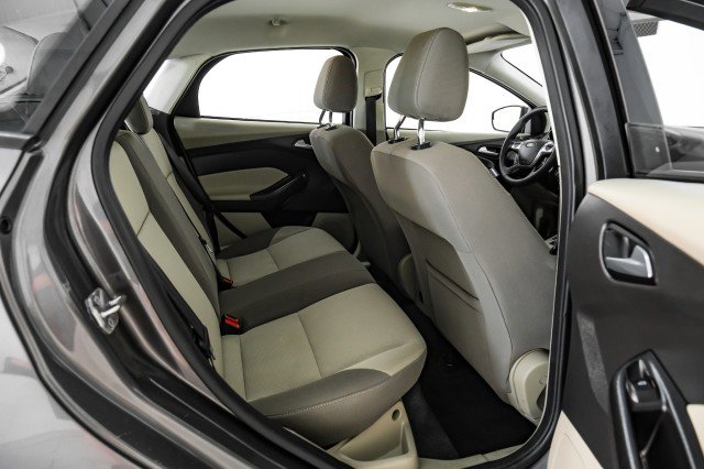 Used 2012 Ford Focus SE image 32