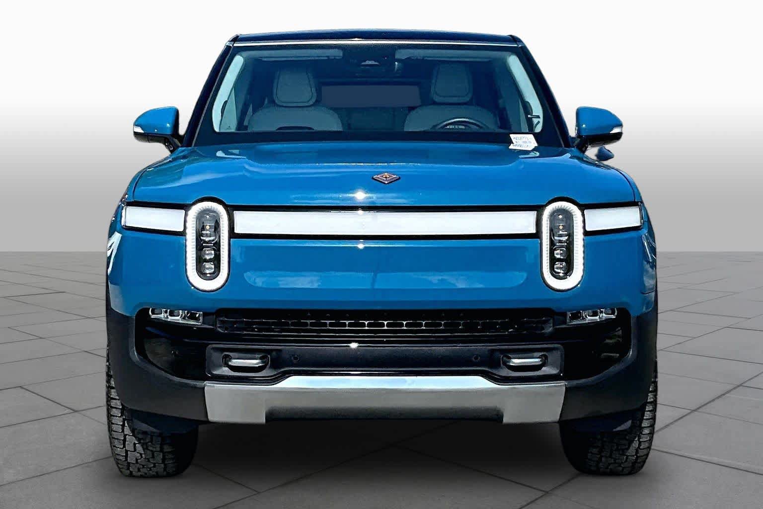 Used 2023 Rivian R1S Adventure AWD/4WD image 3