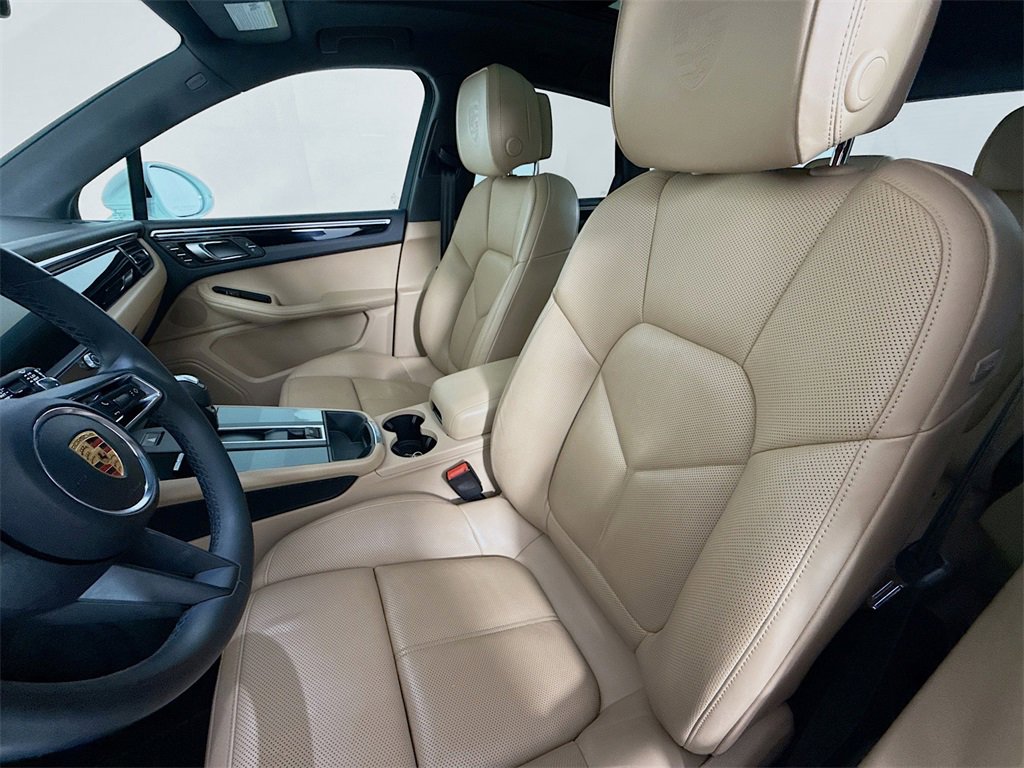 Used 2023 Porsche Macan image 5