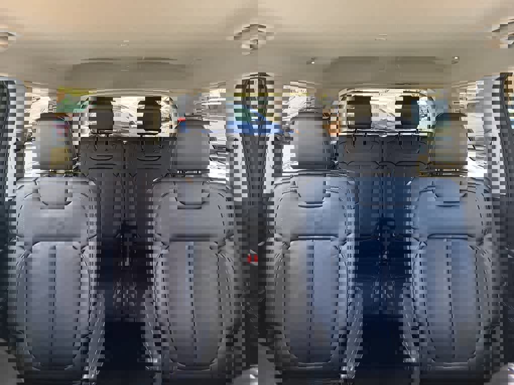 Used 2022 Jeep Grand Cherokee L Limited image 15