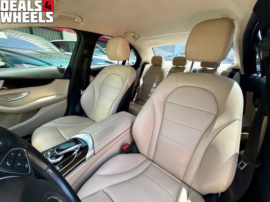 Used 2015 Mercedes-Benz C 300 4MATIC Sedan image 10