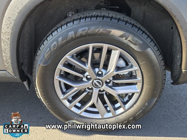 Used 2024 Nissan Rogue S AWD/4WD image 15