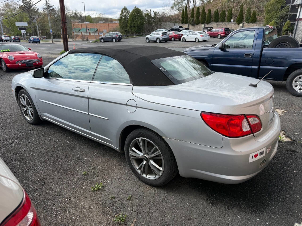 Used 2008 Chrysler Sebring Touring w/ Special Touring Group FWD image 5