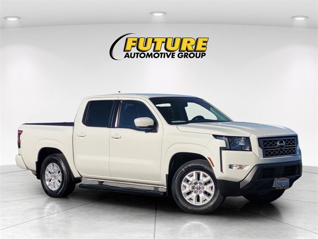 Certified 2022 Nissan Frontier SV image 1