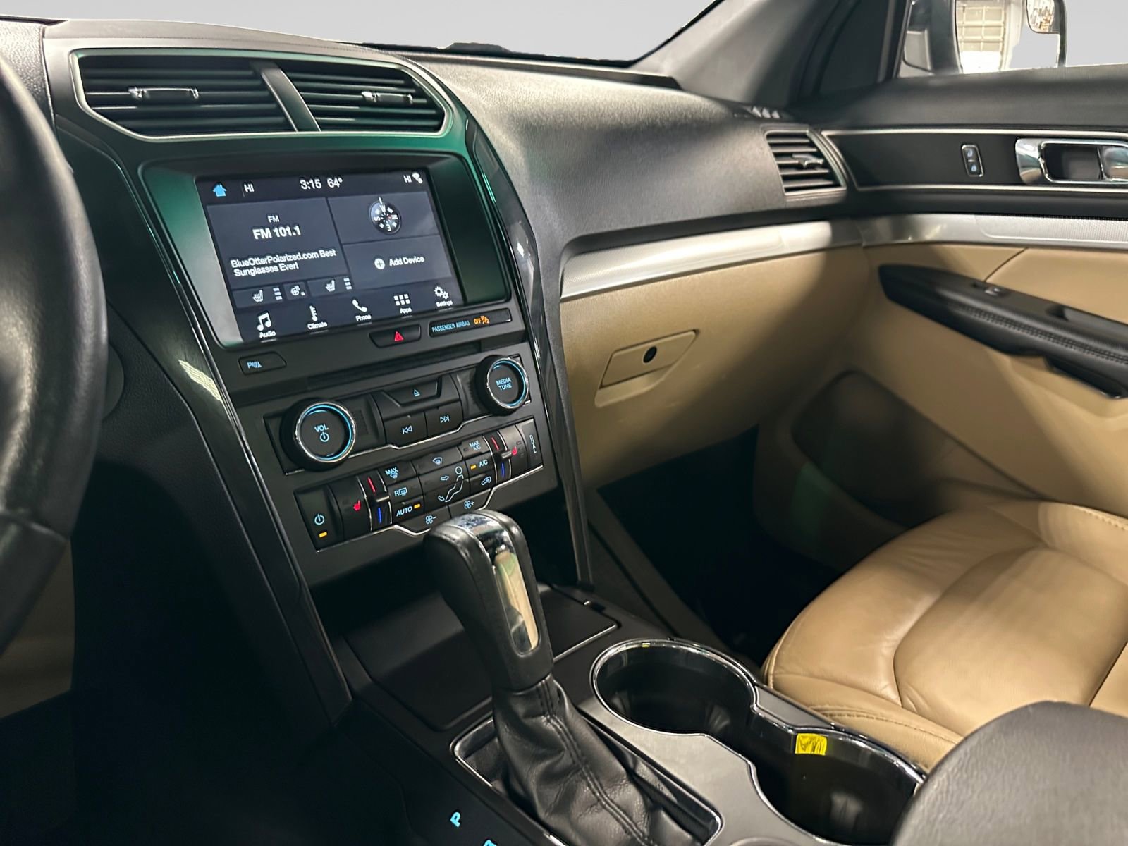 Used 2016 Ford Explorer XLT w/ Equipment Group 202A AWD/4WD image 21