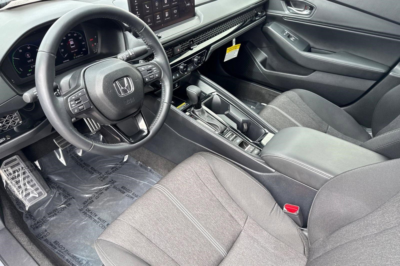 Certified 2025 Honda Accord Sport image 4
