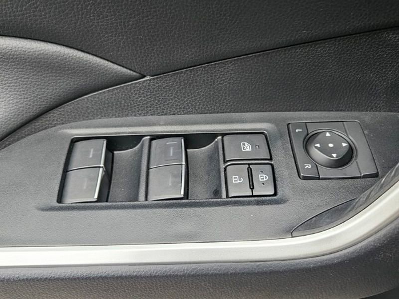 Used 2024 Toyota RAV4 XLE Premium image 17