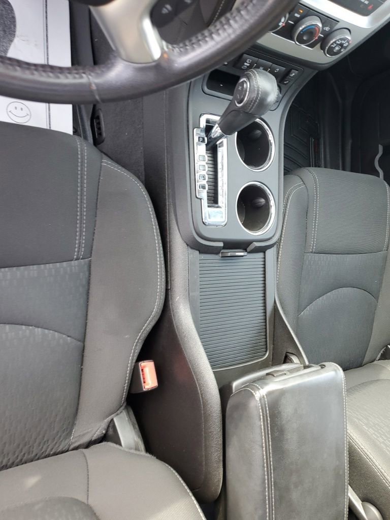 Used 2014 GMC Acadia SLE image 28