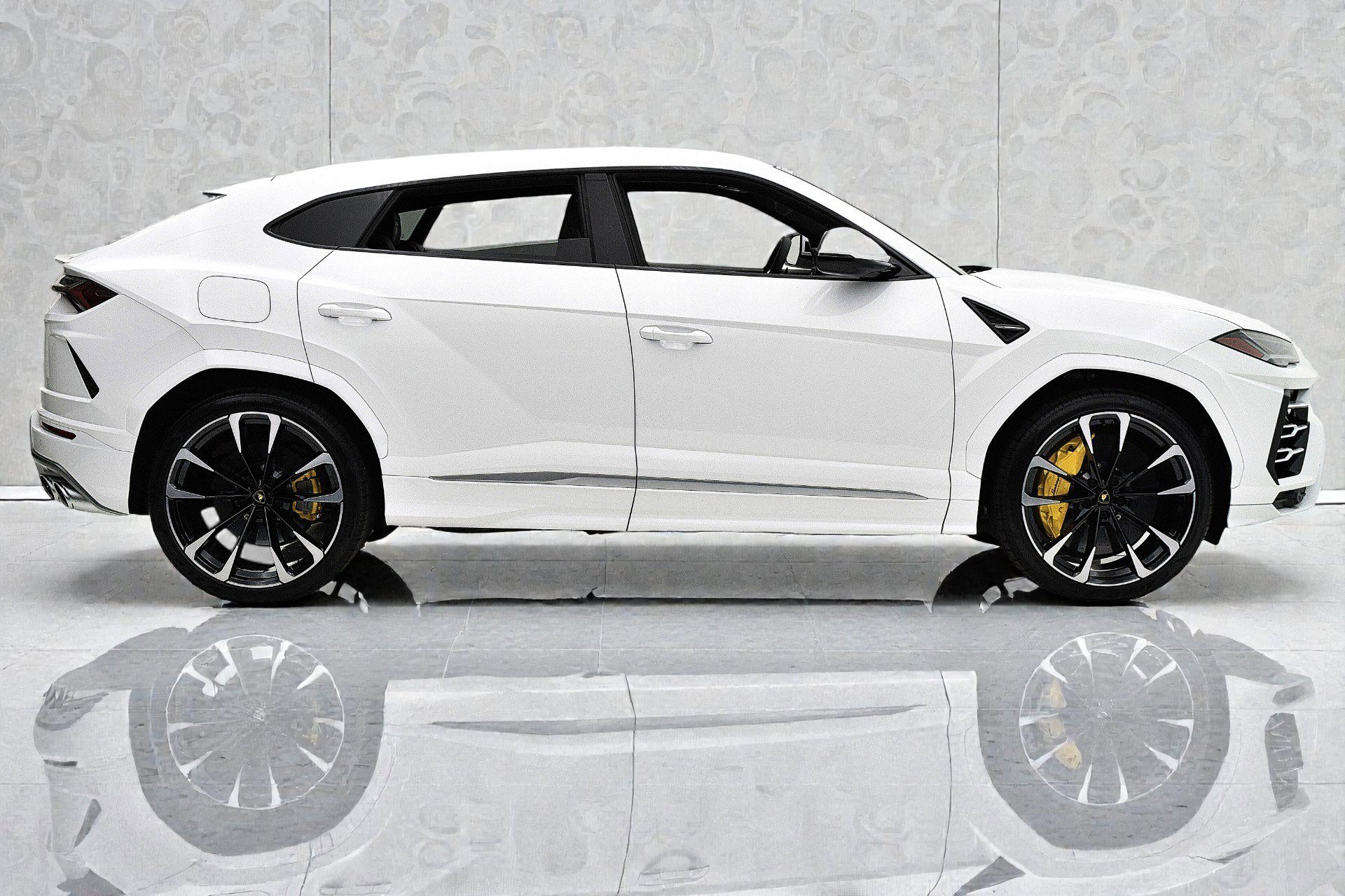 Used 2021 Lamborghini Urus image 9