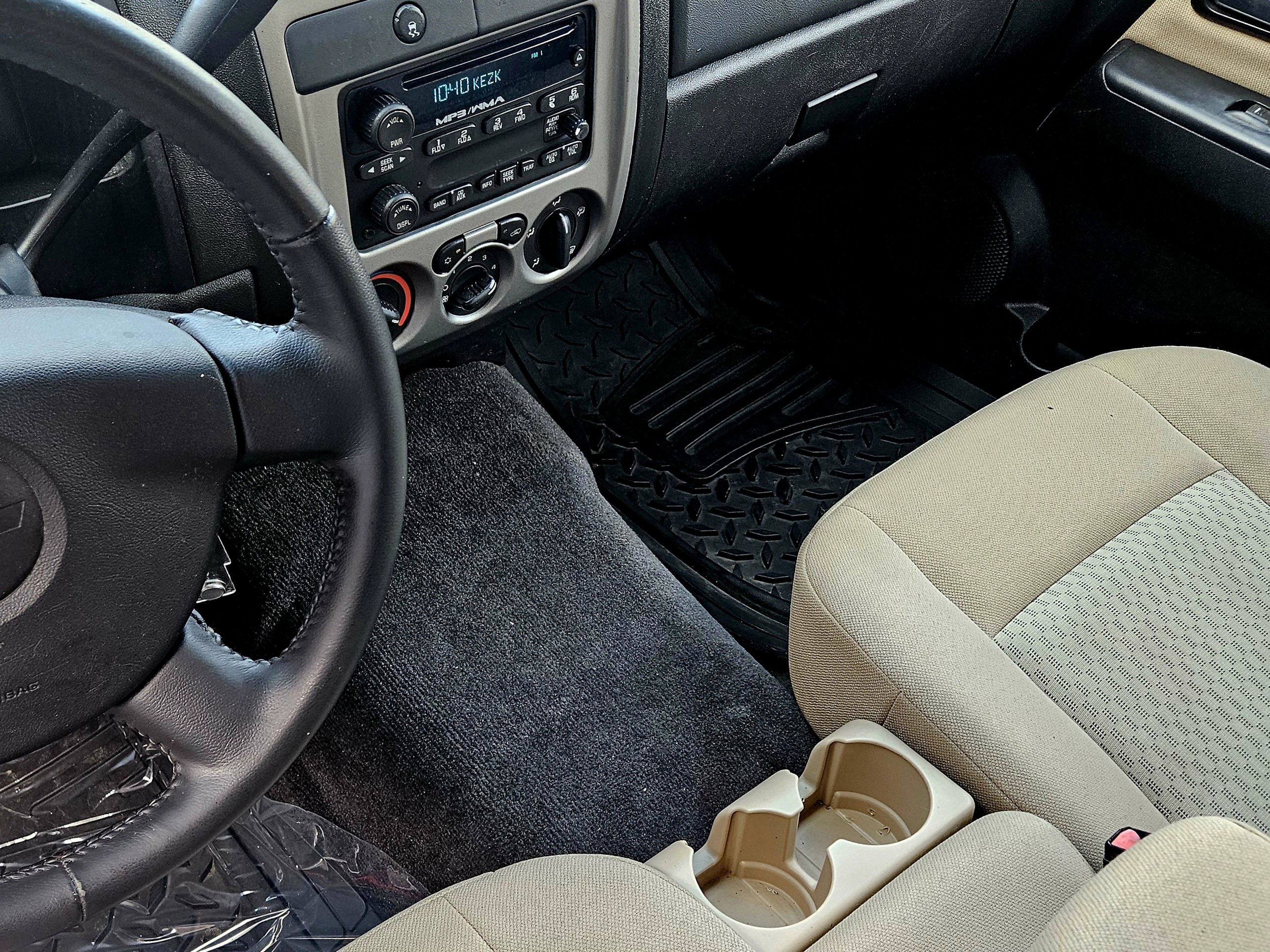 Used 2011 Chevrolet Colorado LT image 30