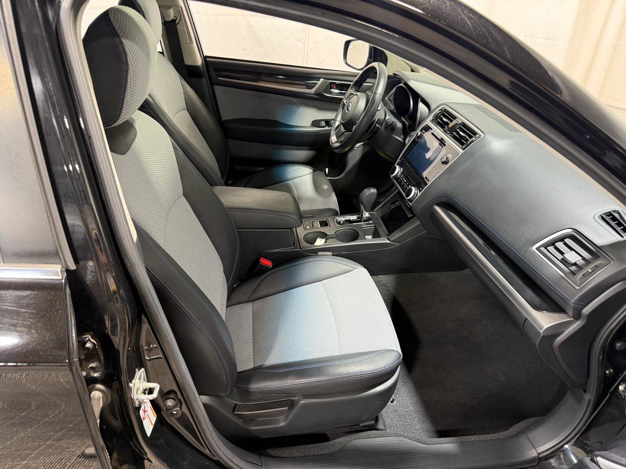 Used 2018 Subaru Legacy 2.5i Sport AWD/4WD image 12