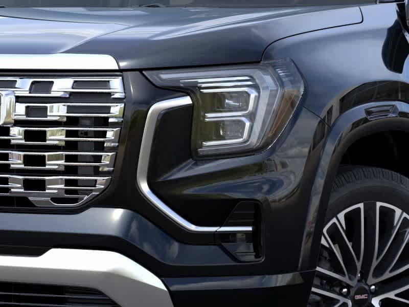 New 2027 GMC Terrain Denali w/ LPO, Black Badging Package AWD/4WD image 10