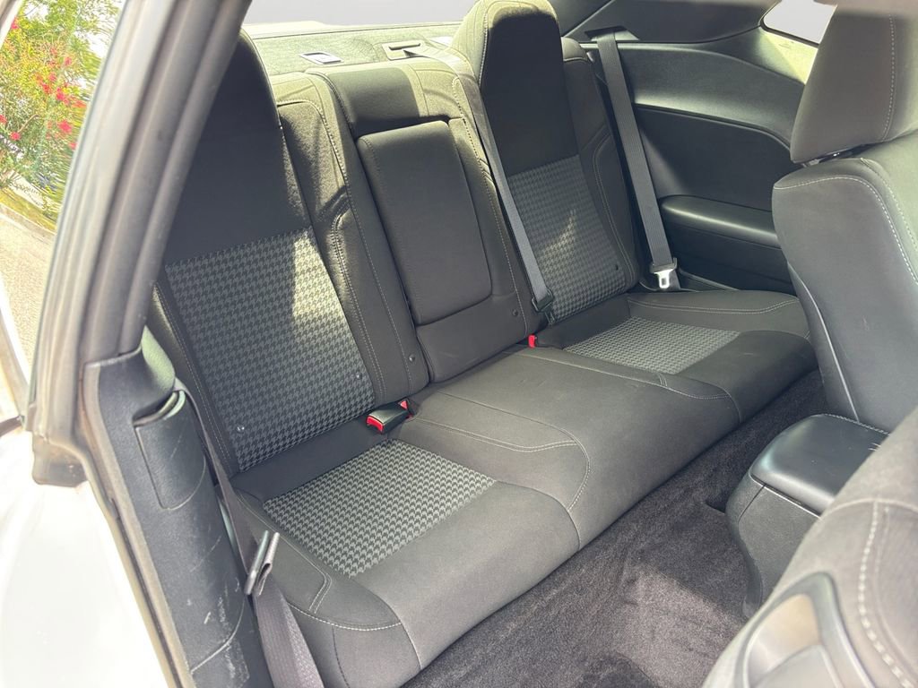 Used 2017 Dodge Challenger SXT RWD image 13