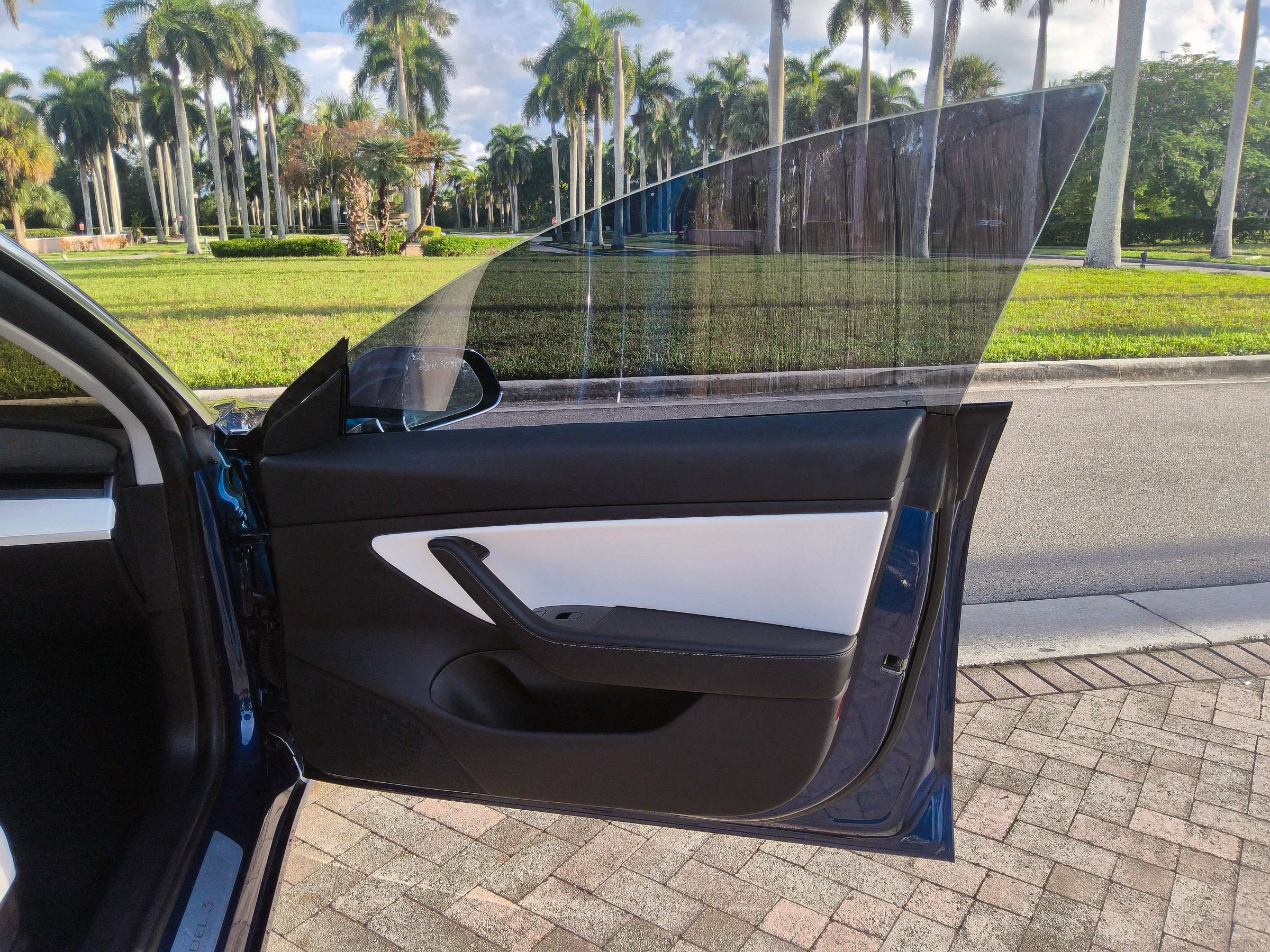 Used 2019 Tesla Model 3 RWD image 33