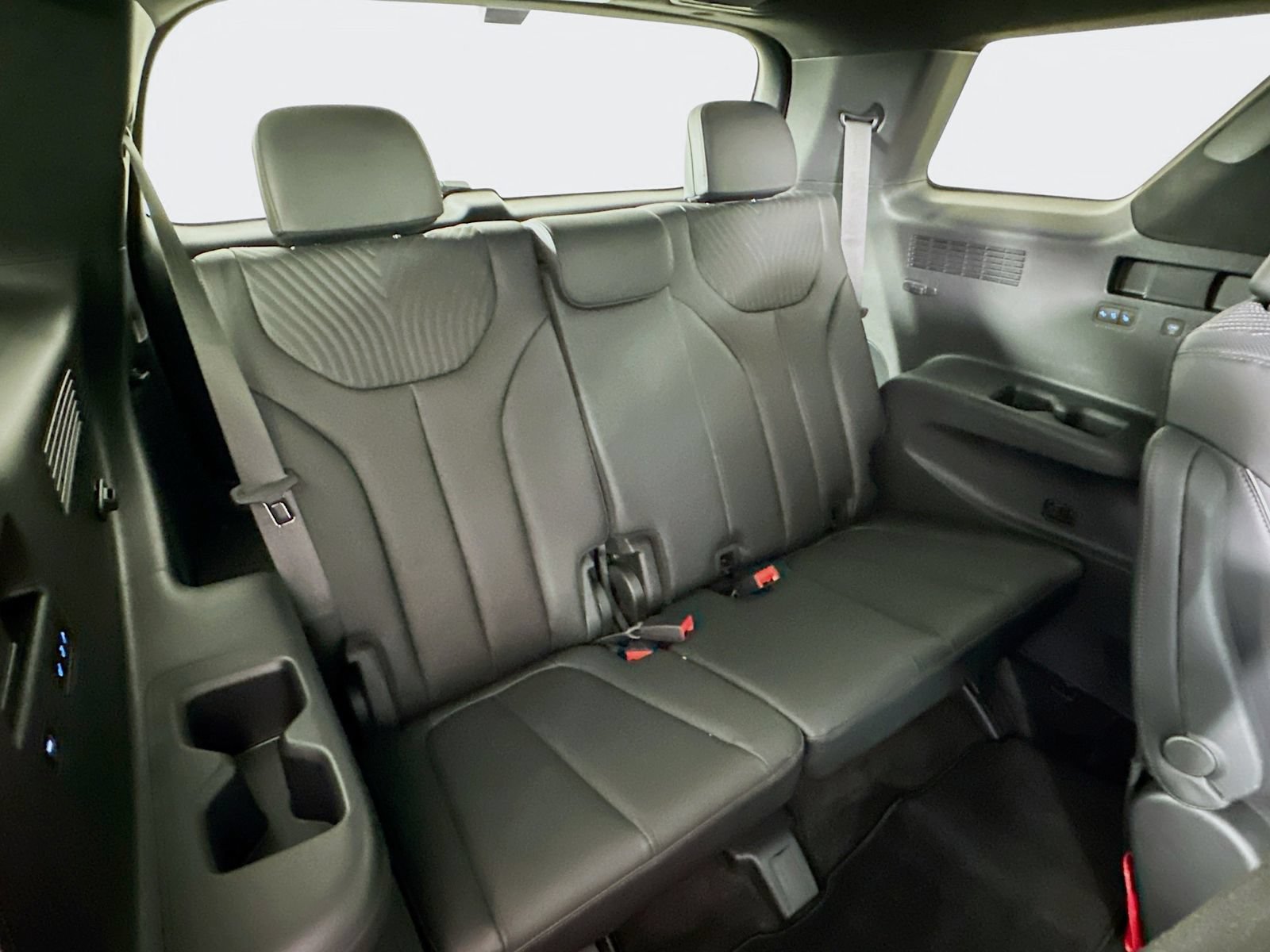 Used 2025 Hyundai Palisade Calligraphy AWD/4WD image 29