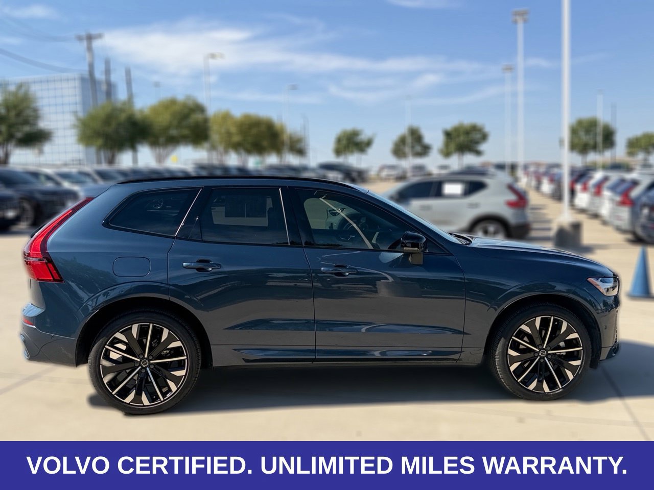 Certified 2026 Volvo XC60 B5 Ultra AWD/4WD image 10