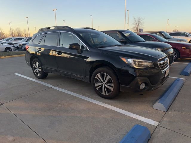 Used 2019 Subaru Outback 2.5i Limited image 3