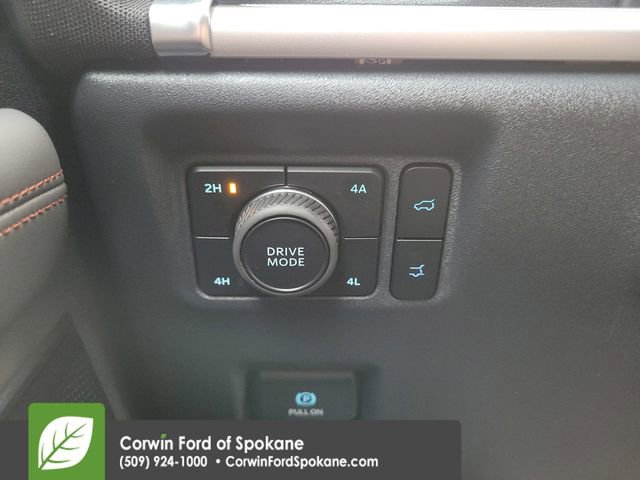 Certified 2025 Ford Expedition Active AWD/4WD image 28