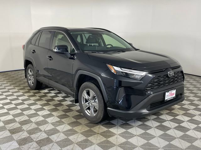 Used 2025 Toyota RAV4 XLE w/ Convenience Package image 18