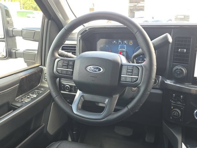 Used 2025 Ford F250 Lariat w/ Lariat Ultimate Package AWD/4WD image 36