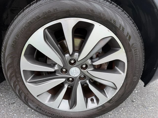 Used 2017 Buick Encore Essence FWD image 28