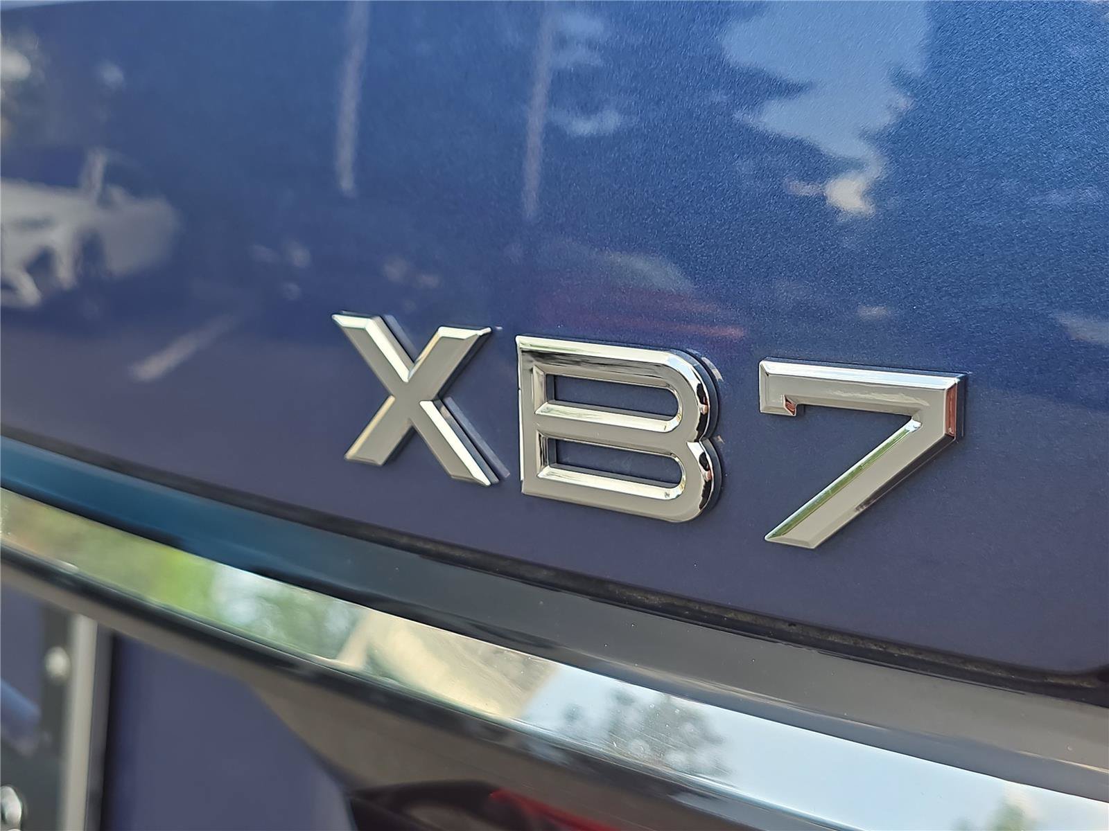 Certified 2024 BMW ALPINA XB7 AWD/4WD image 4