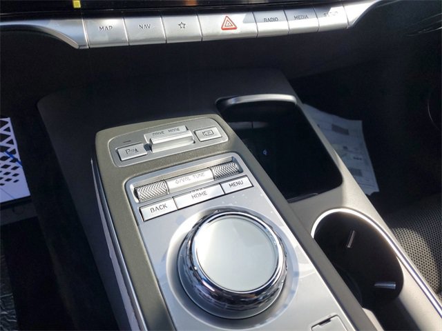 New 2025 Genesis GV70 2.5T w/ Sport Prestige Package AWD/4WD image 31