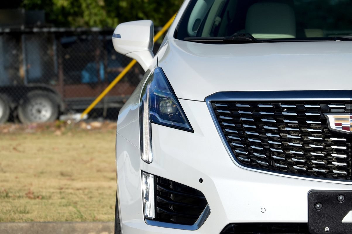 Used 2021 Cadillac XT5 Premium Luxury w/ LPO, Floor Liner Package FWD image 21