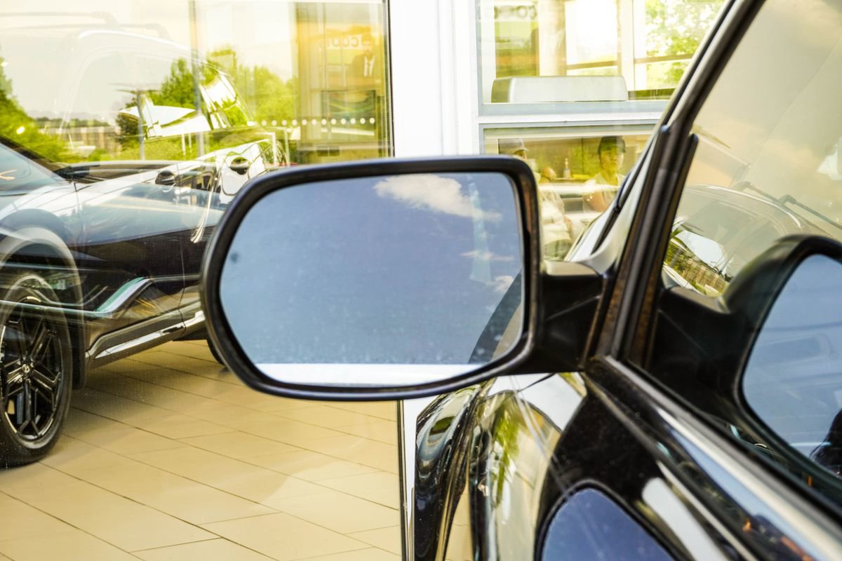 Used 2017 Honda CR-V LX image 14