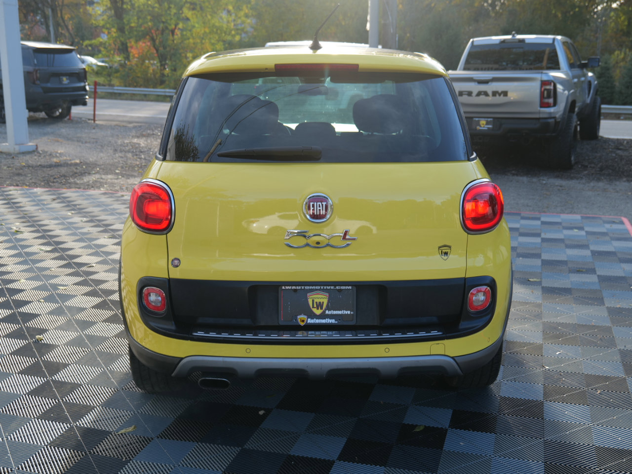 Used 2014 FIAT 500L Trekking w/ Popular Equipment Group image 6
