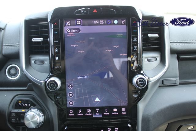 Used 2025 RAM 1500 Laramie AWD/4WD image 18