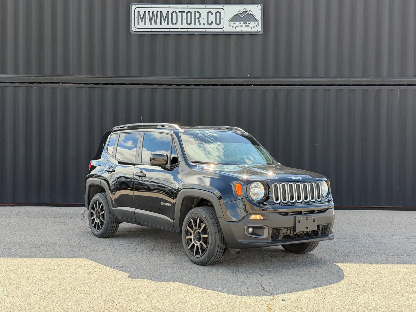 Used 2018 Jeep Renegade Latitude w/ Cold Weather Group