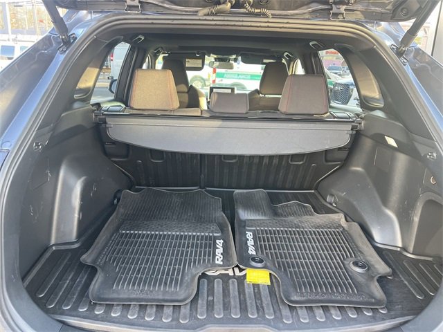 Used 2024 Toyota RAV4 SE image 24